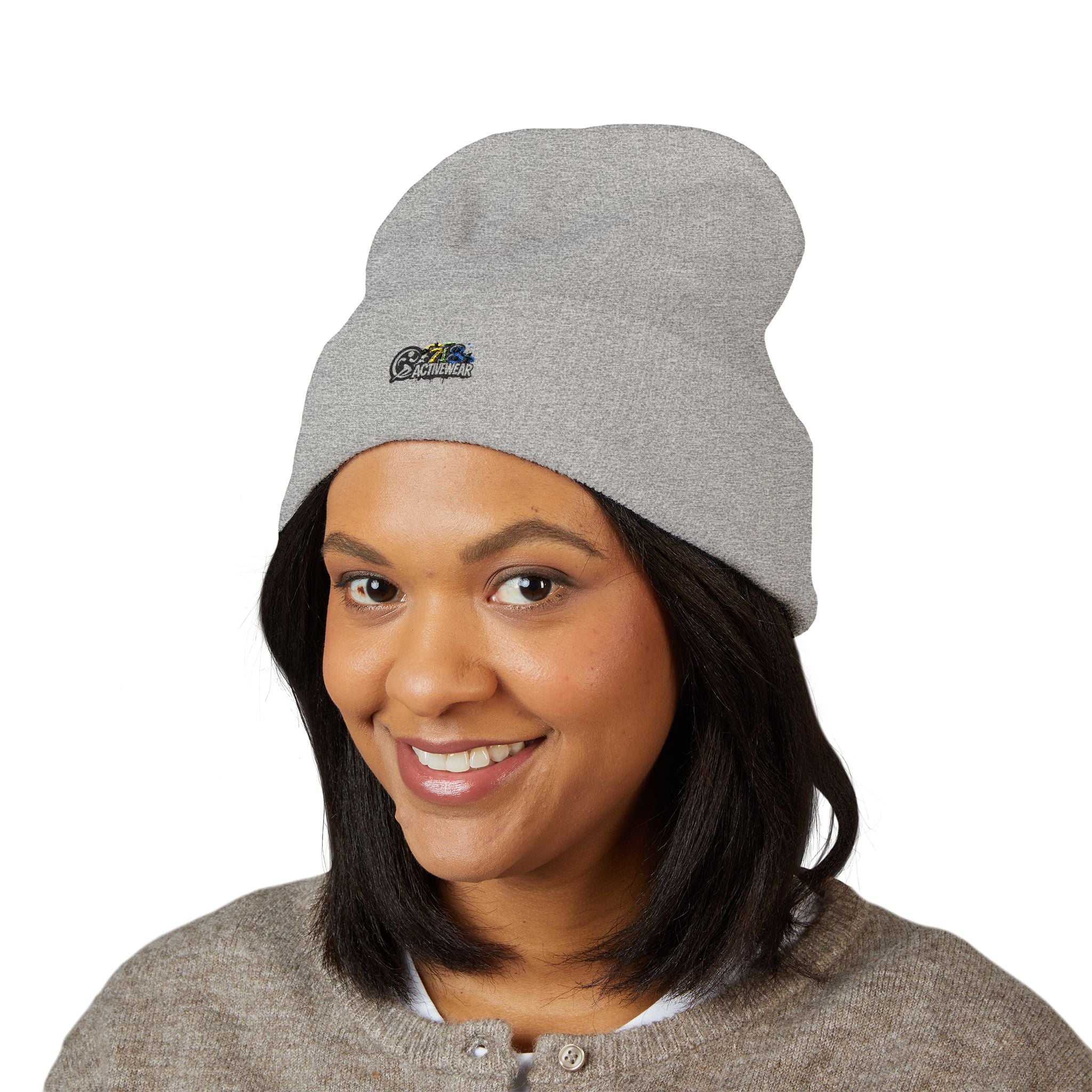 Embroidered Retro Skull & Waves Cuffed Beanie